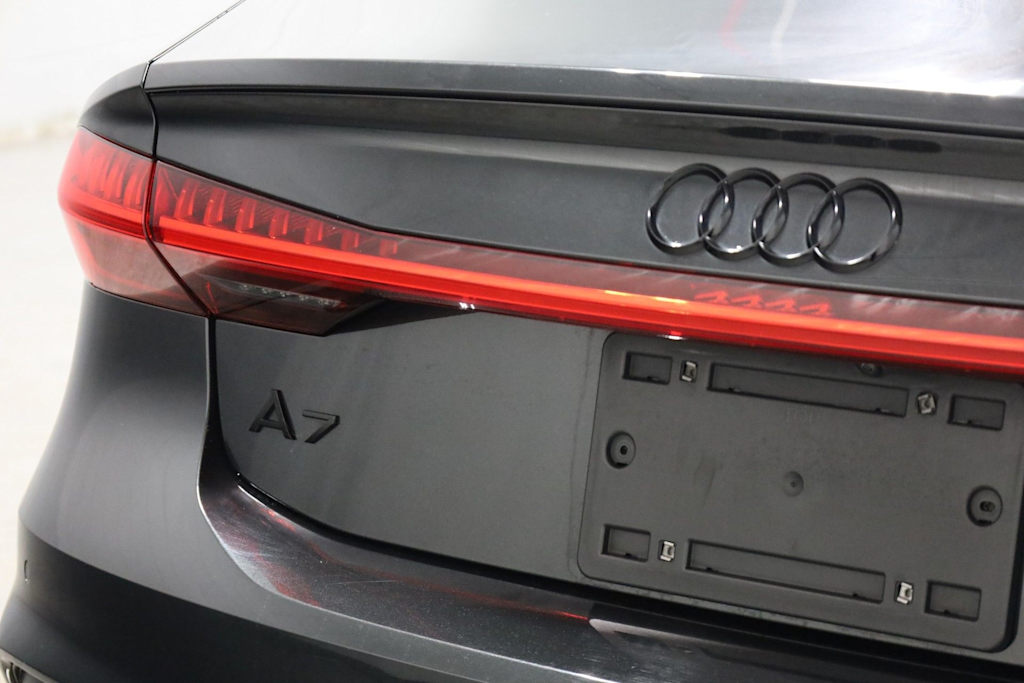 Thumbnail: 2021 Audi A7 - 21