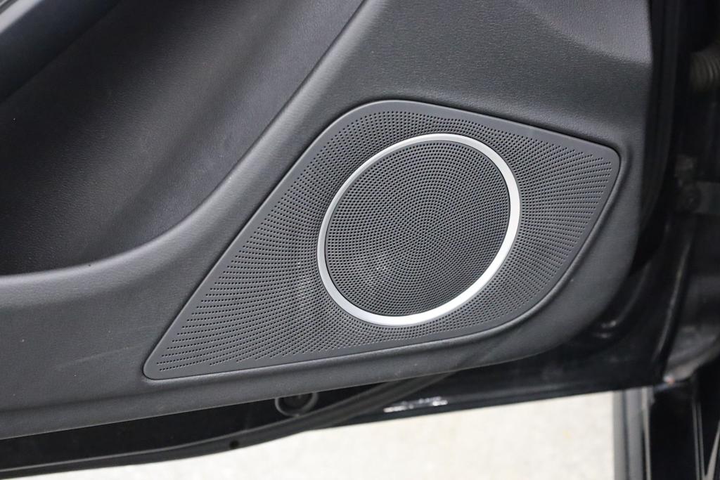 Thumbnail: 2011 Audi S5 - 26