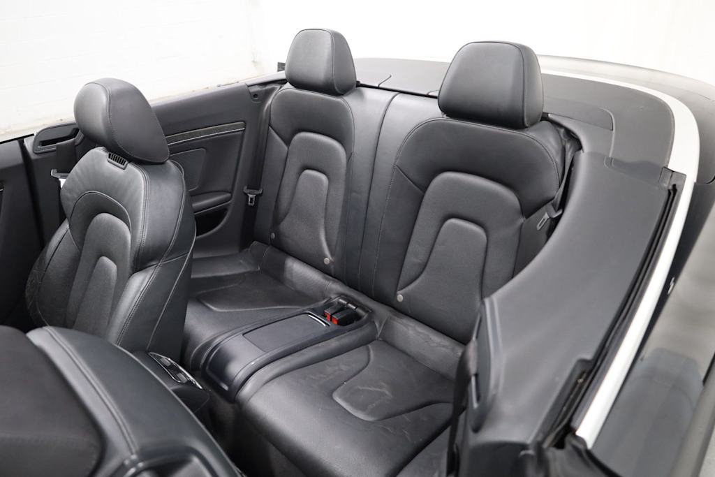 Thumbnail: 2011 Audi S5 - 34