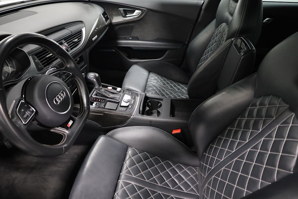 2016 Audi S7  11