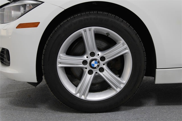 2014 BMW 3 Series 328xi 35