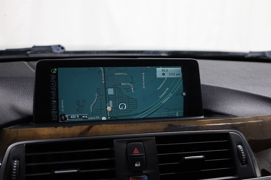 Thumbnail: 2016 BMW 3 Series - 35