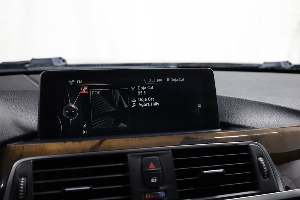 Thumbnail: 2016 BMW 3 Series - 15