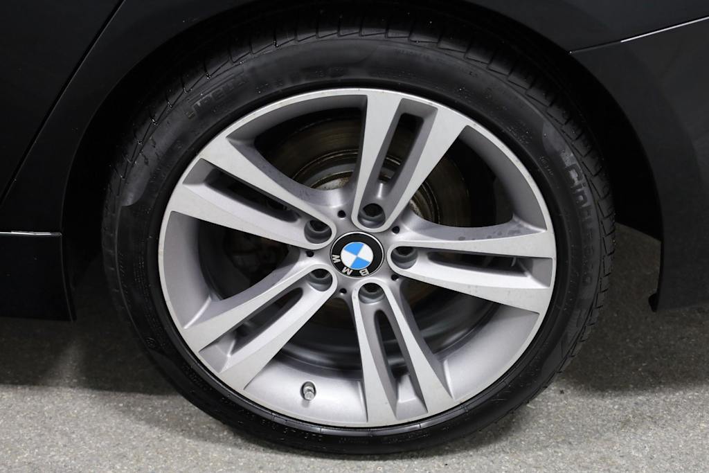 Thumbnail: 2016 BMW 3 Series - 41