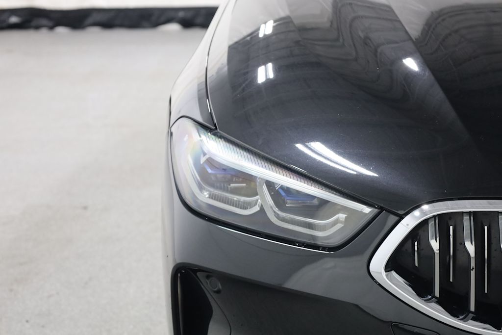 Thumbnail: 2020 BMW 8 Series - 26