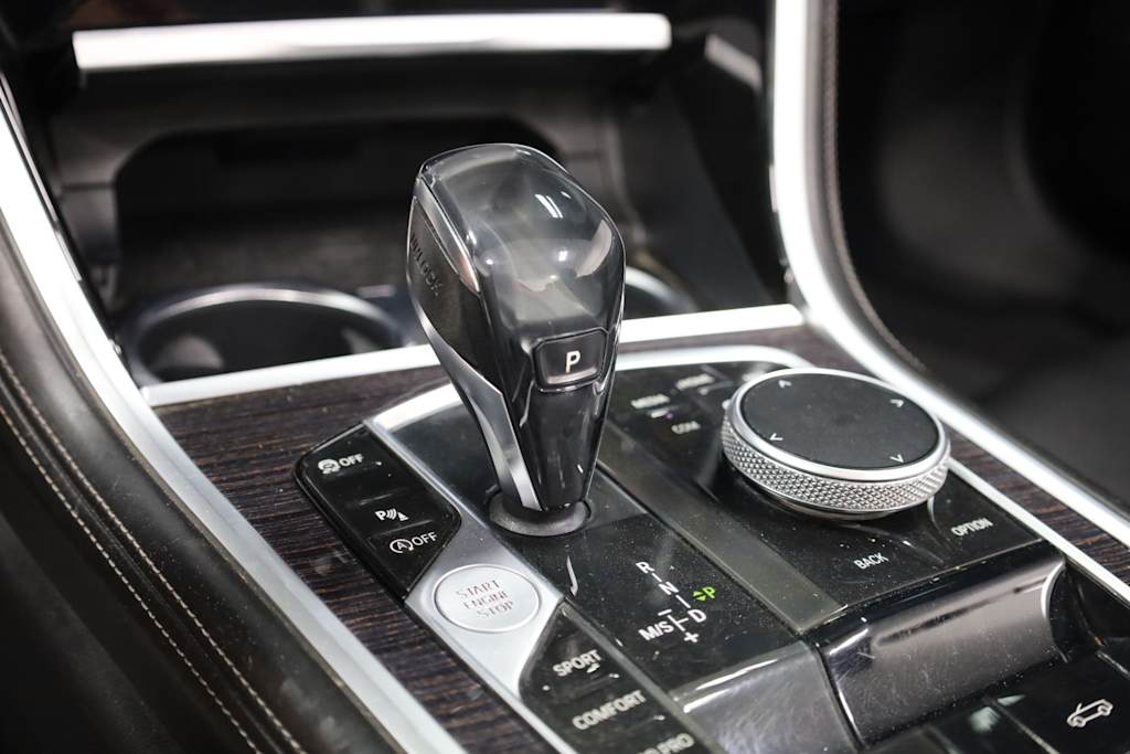 Thumbnail: 2020 BMW 8 Series - 31