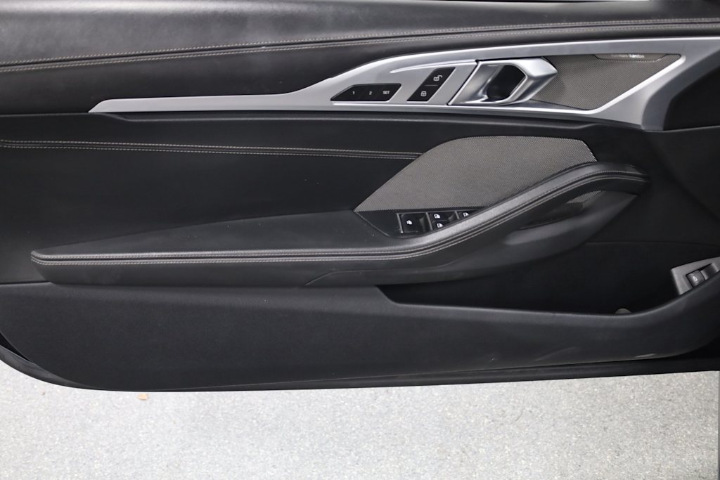 Thumbnail: 2020 BMW 8 Series - 27