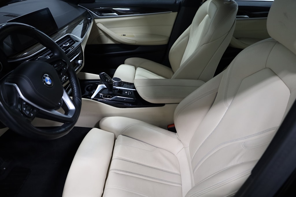 2019 BMW 5 Series 540i 10