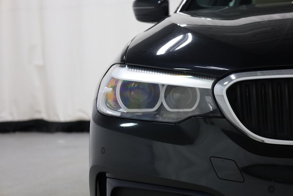 2019 BMW 5 Series 540i 24