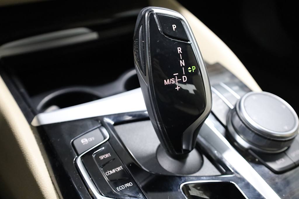 2019 BMW 5 Series 540i 16