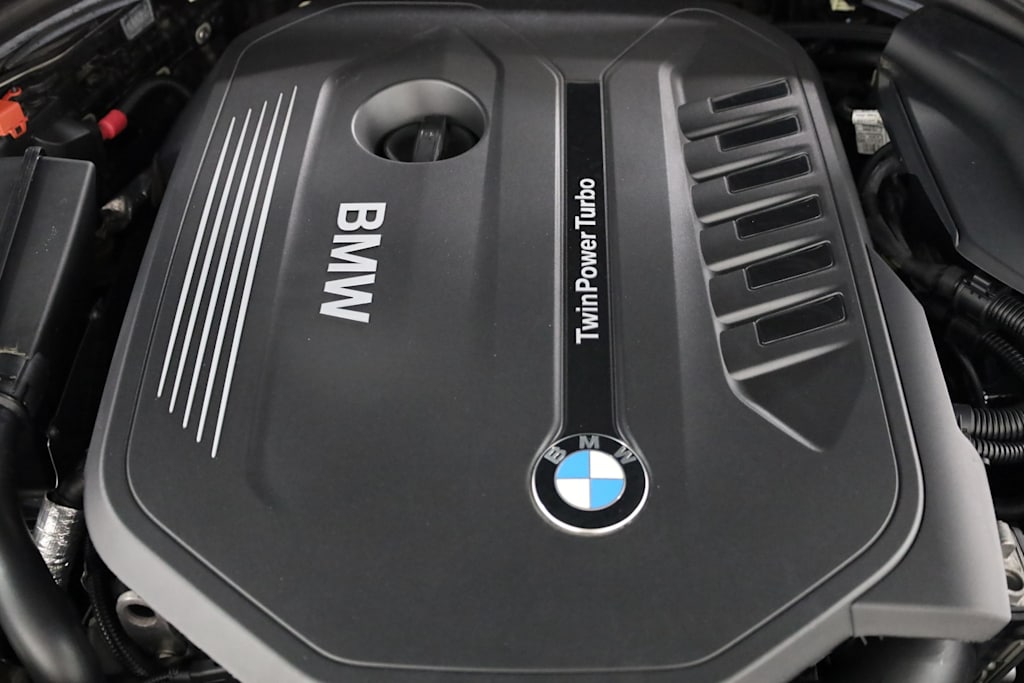 2019 BMW 5 Series 540i 8