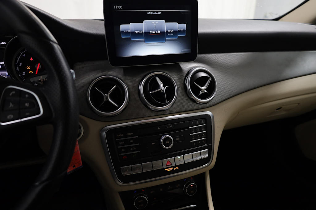 Thumbnail: 2018 Mercedes-Benz GLA - 15