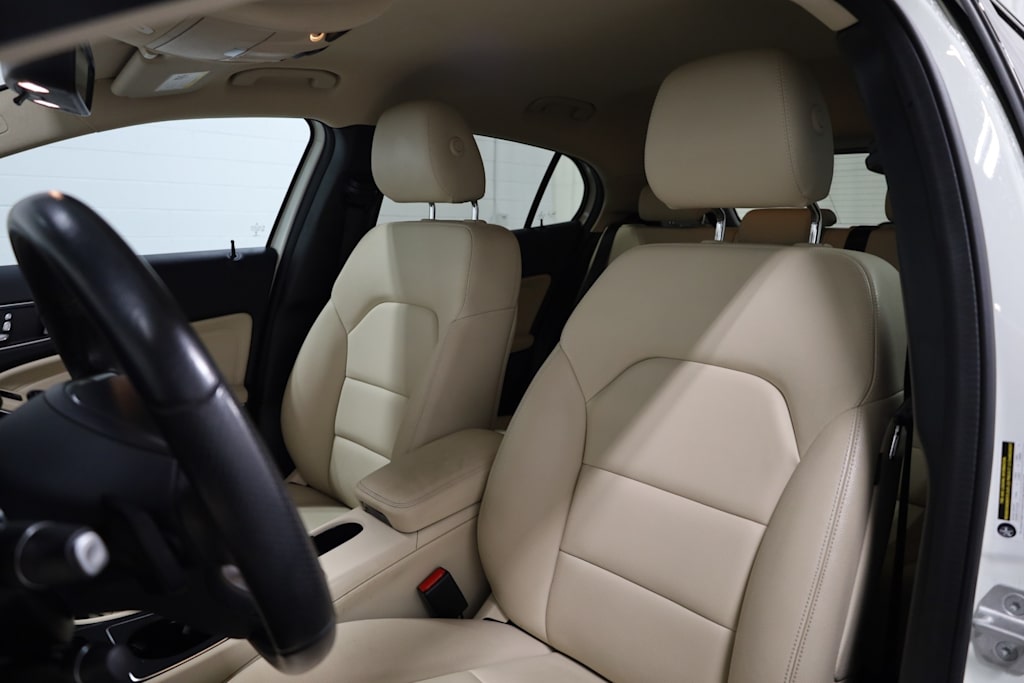 Thumbnail: 2018 Mercedes-Benz GLA - 10