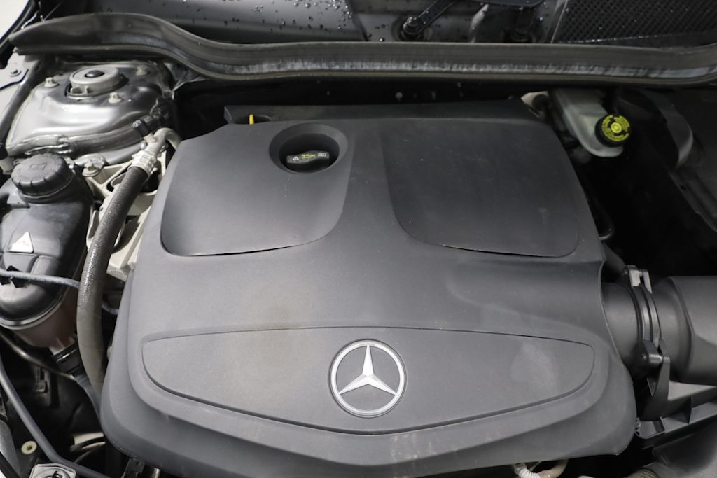 Thumbnail: 2018 Mercedes-Benz GLA - 9