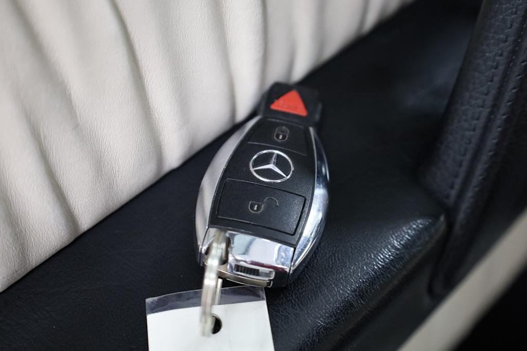 Thumbnail: 2013 Mercedes-Benz G-Class - 40
