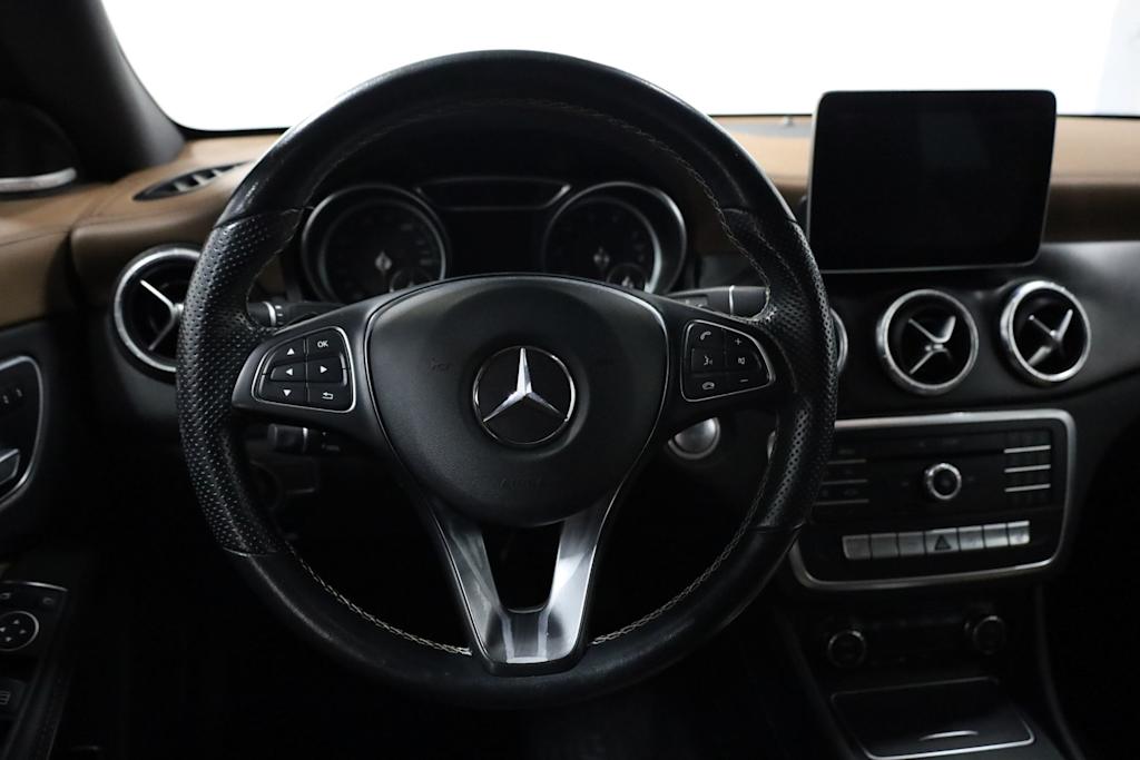 Thumbnail: 2019 Mercedes-Benz CLA - 13