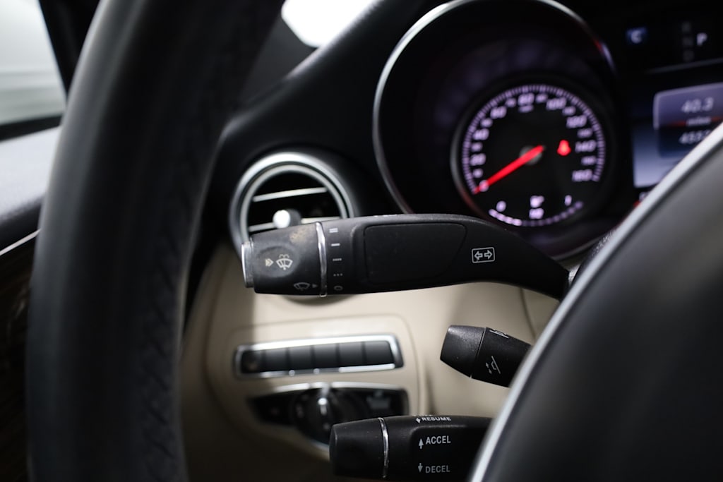 Thumbnail: 2018 Mercedes-Benz C-Class - 31