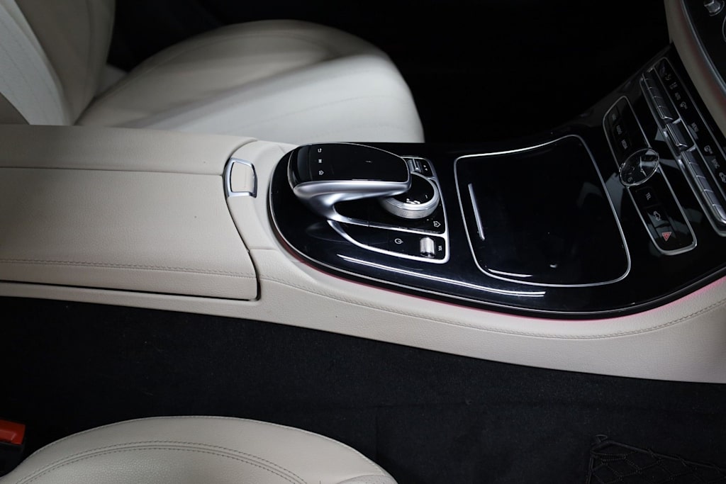 Thumbnail: 2017 Mercedes-Benz E-Class - 29