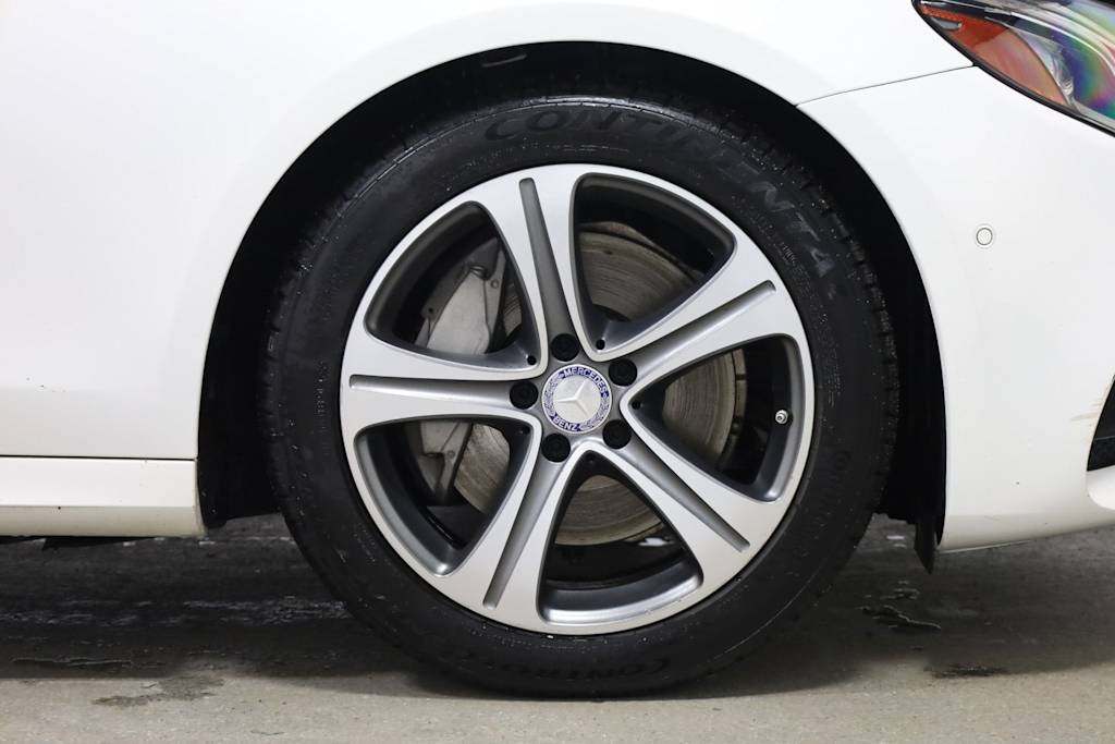 Thumbnail: 2017 Mercedes-Benz E-Class - 6