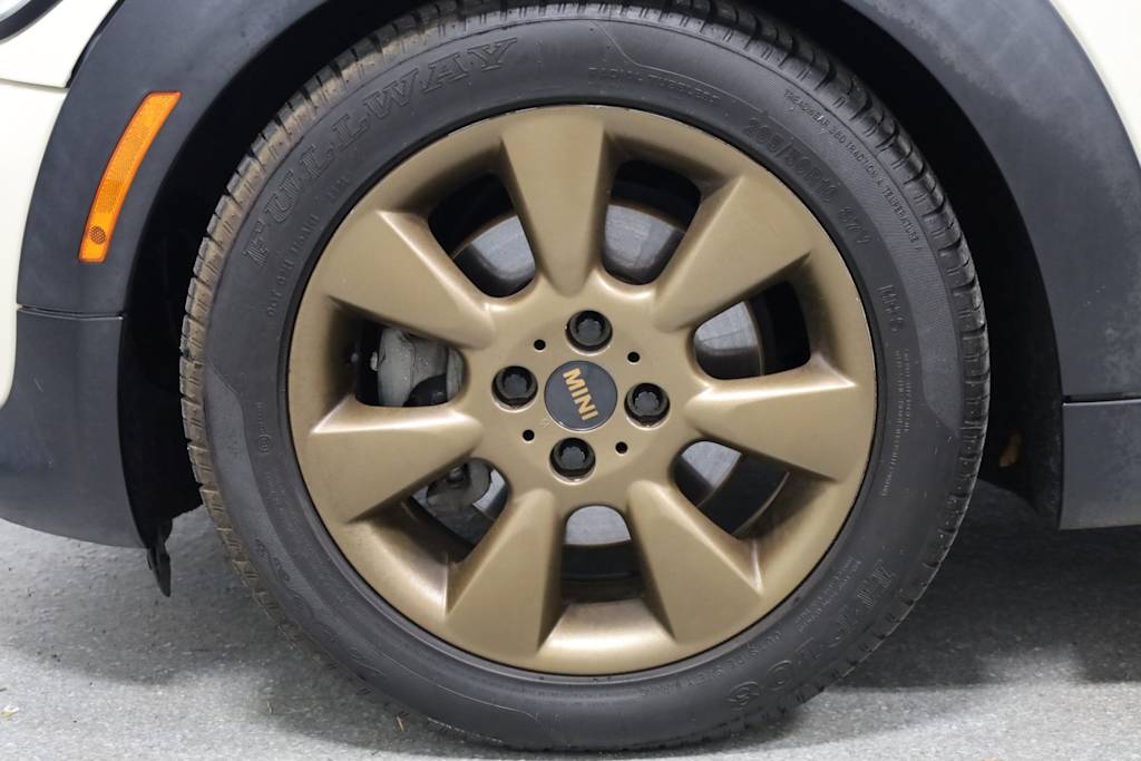 2013 MINI Cooper Base 35