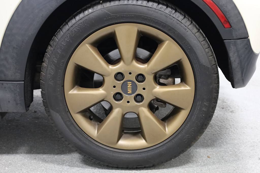 2013 MINI Cooper Base 34