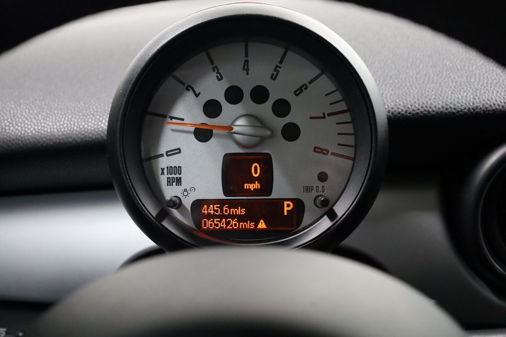 2013 MINI Cooper Base 16