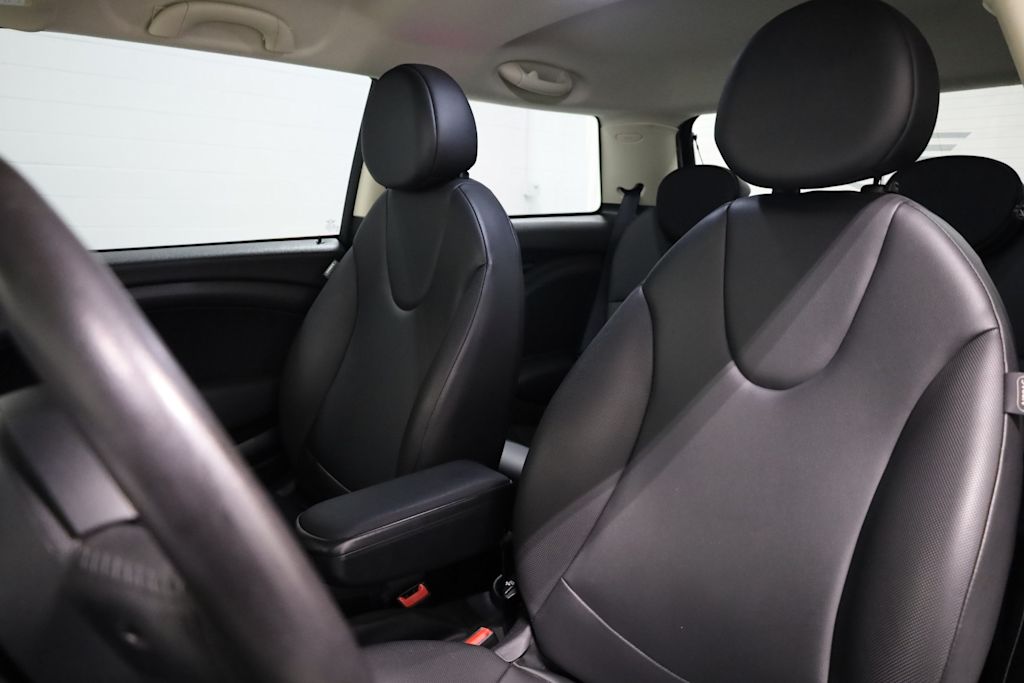 2013 MINI Cooper Base 12