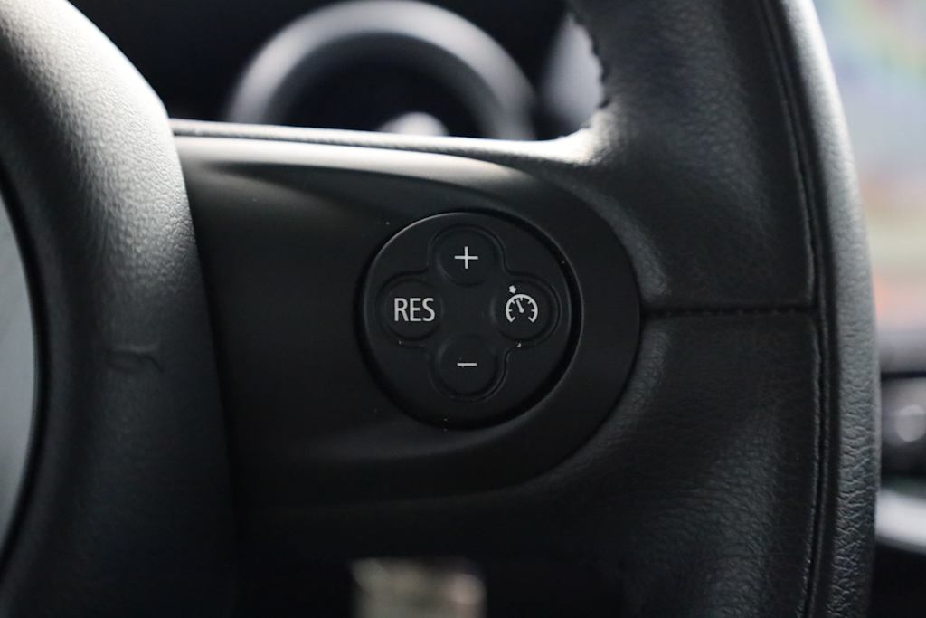 2013 MINI Cooper Base 26