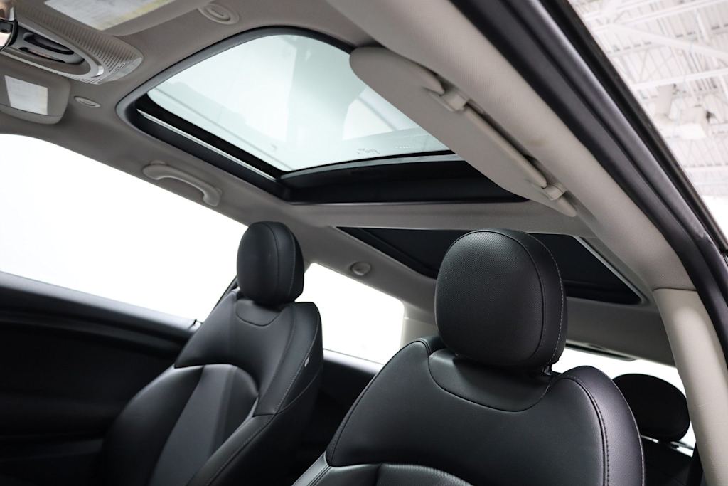 Thumbnail: 2015 MINI Cooper - 28