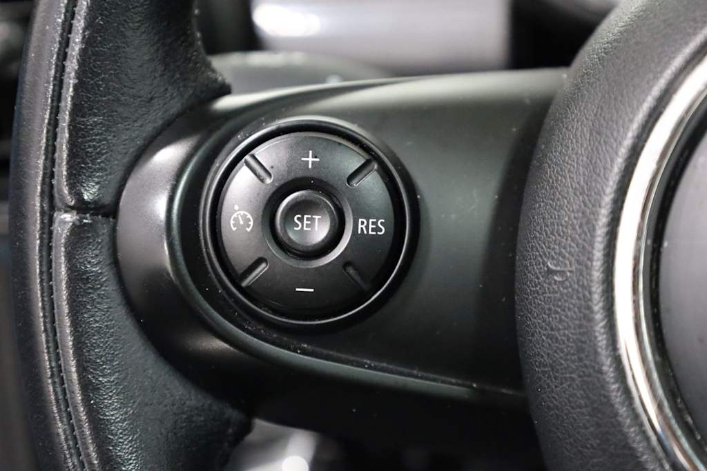 Thumbnail: 2015 MINI Cooper - 30