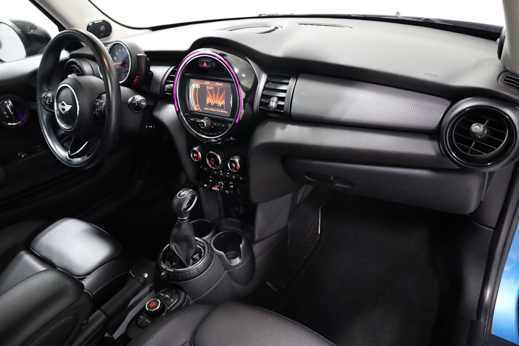 Thumbnail: 2015 MINI Cooper - 10