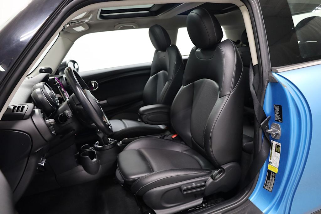 Thumbnail: 2015 MINI Cooper - 11