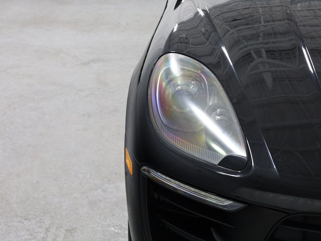 Thumbnail: 2017 Porsche Macan - 25