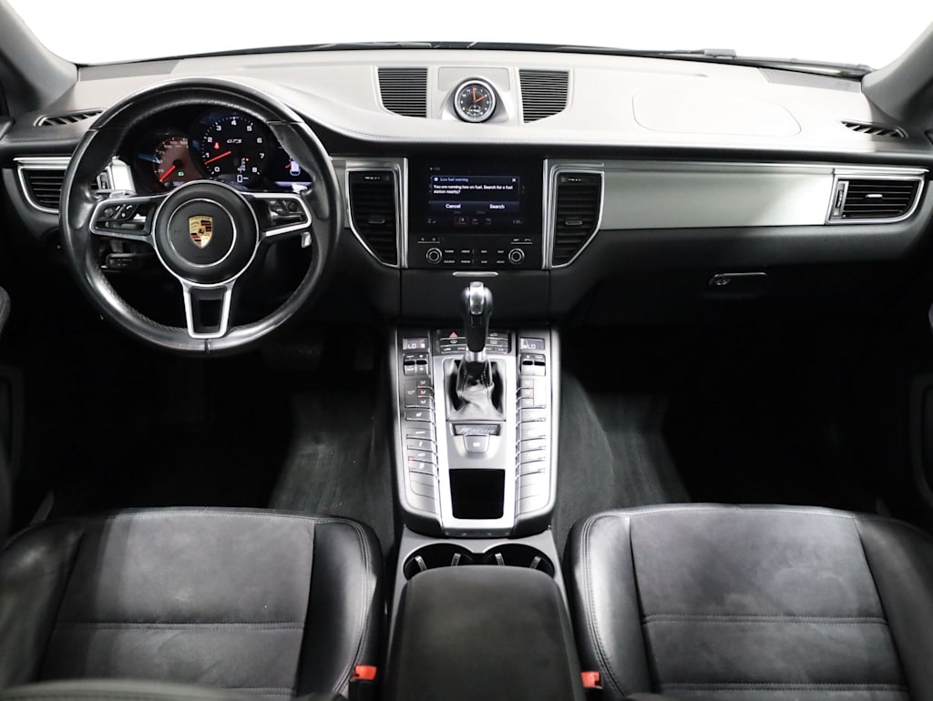 Thumbnail: 2017 Porsche Macan - 14