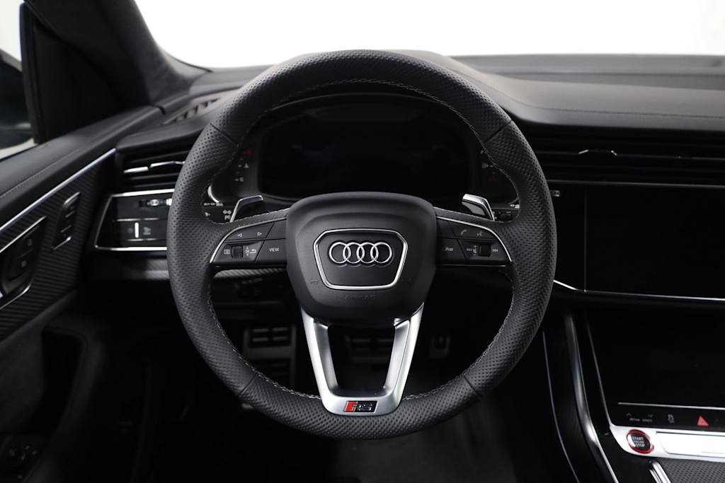 Thumbnail: 2026 Audi RS Q8 - 14