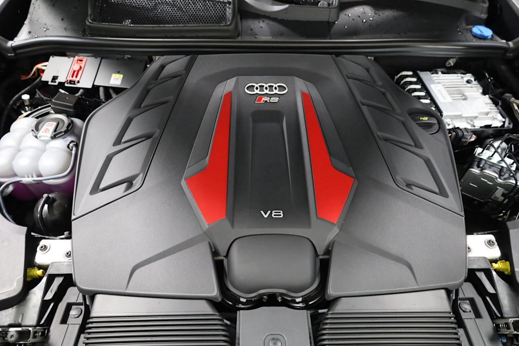 Thumbnail: 2026 Audi RS Q8 - 9