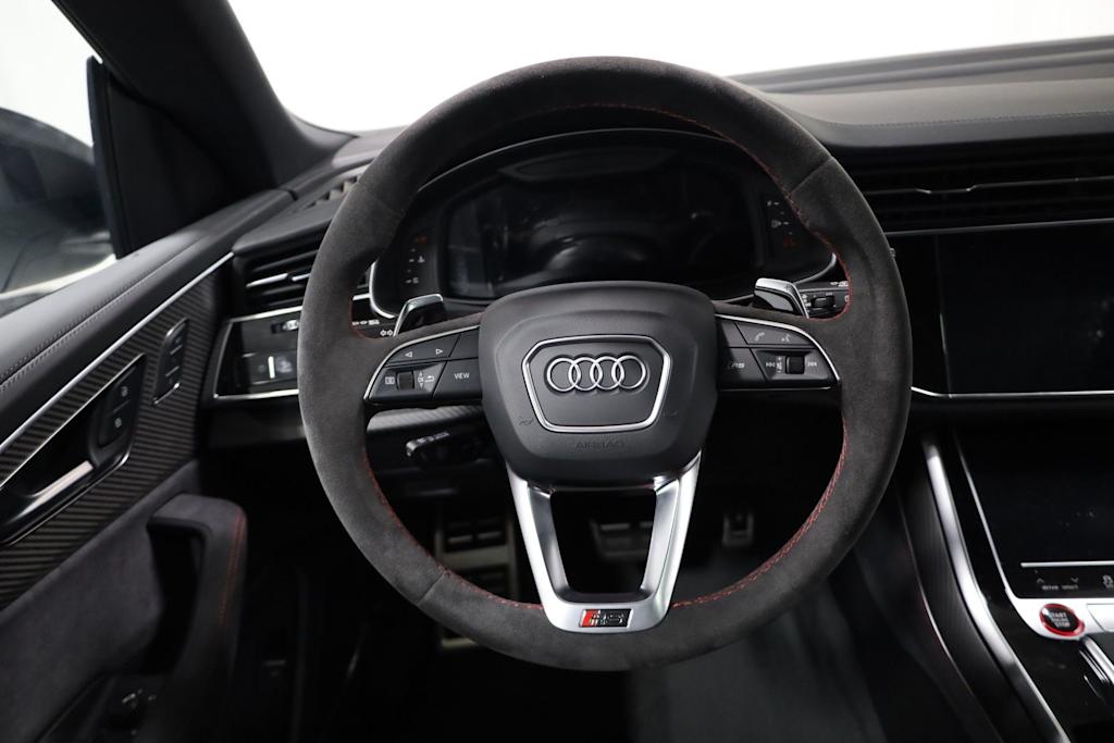 Thumbnail: 2026 Audi RS Q8 - 14
