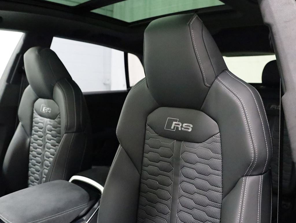 Thumbnail: 2026 Audi RS Q8 - 28