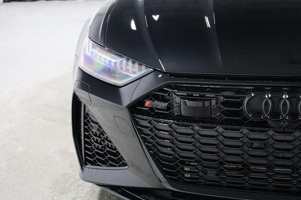 Thumbnail: 2026 Audi RS 6 - 25