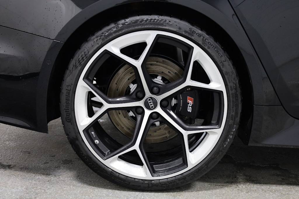 Thumbnail: 2026 Audi RS 6 - 39