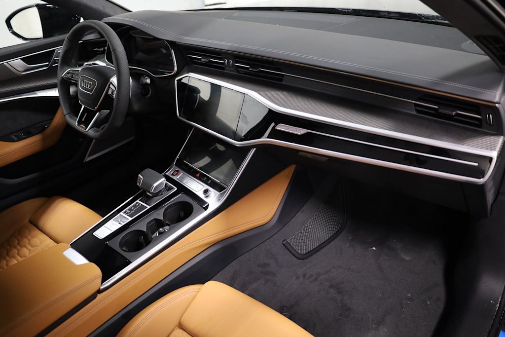 Thumbnail: 2026 Audi RS 6 - 10