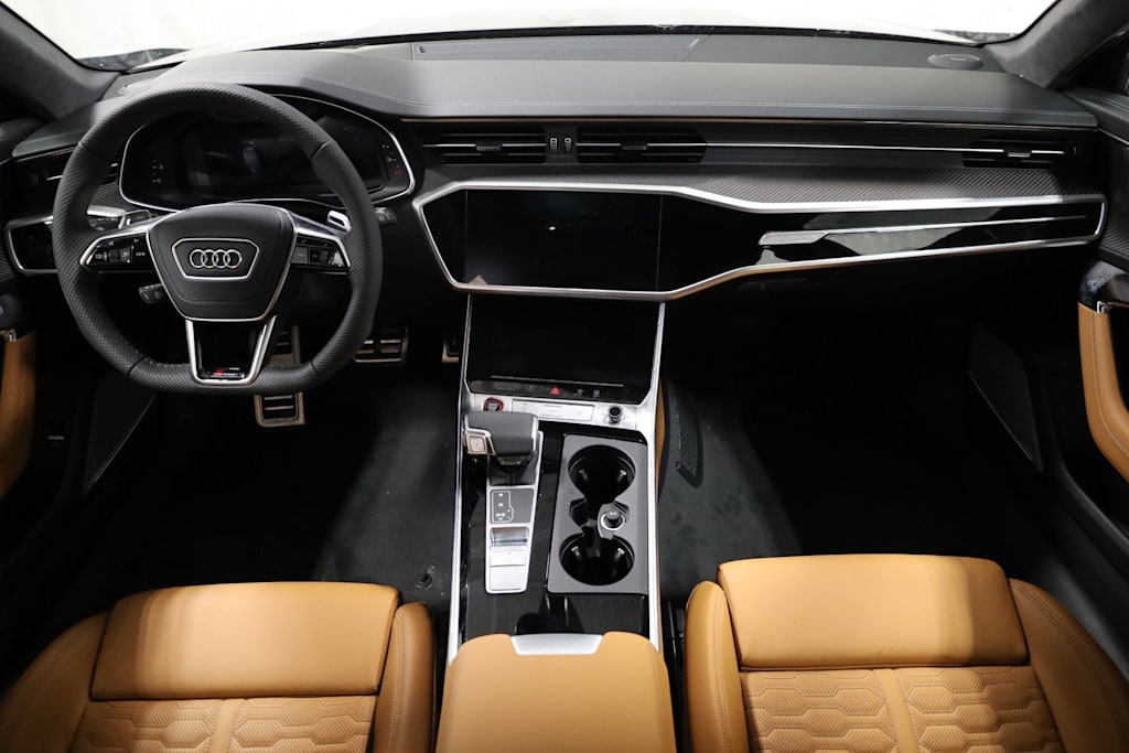 Thumbnail: 2026 Audi RS 6 - 15