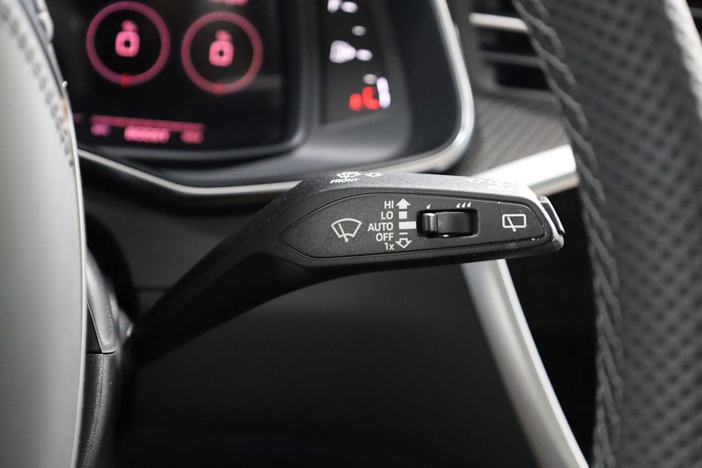 Thumbnail: 2026 Audi RS 6 - 33