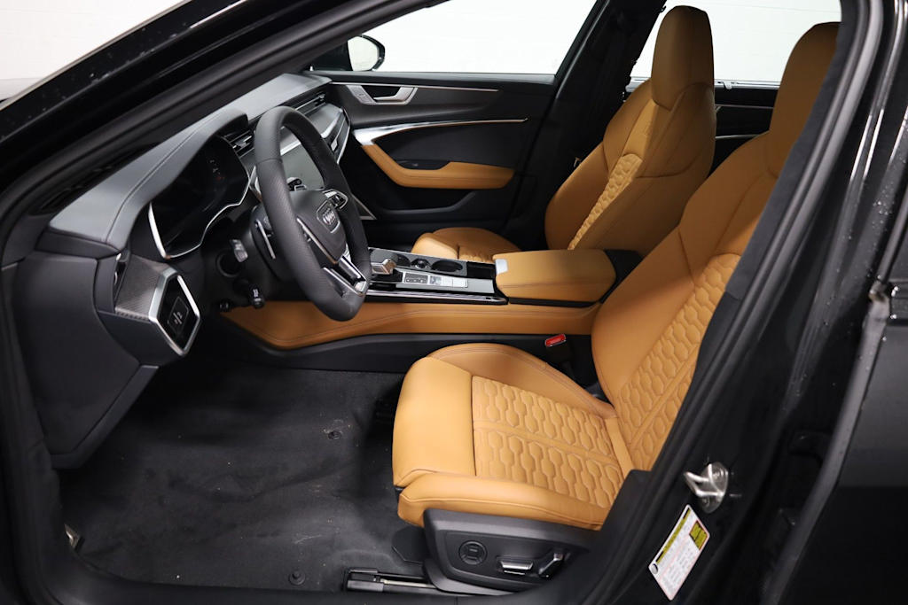 Thumbnail: 2026 Audi RS 6 - 11