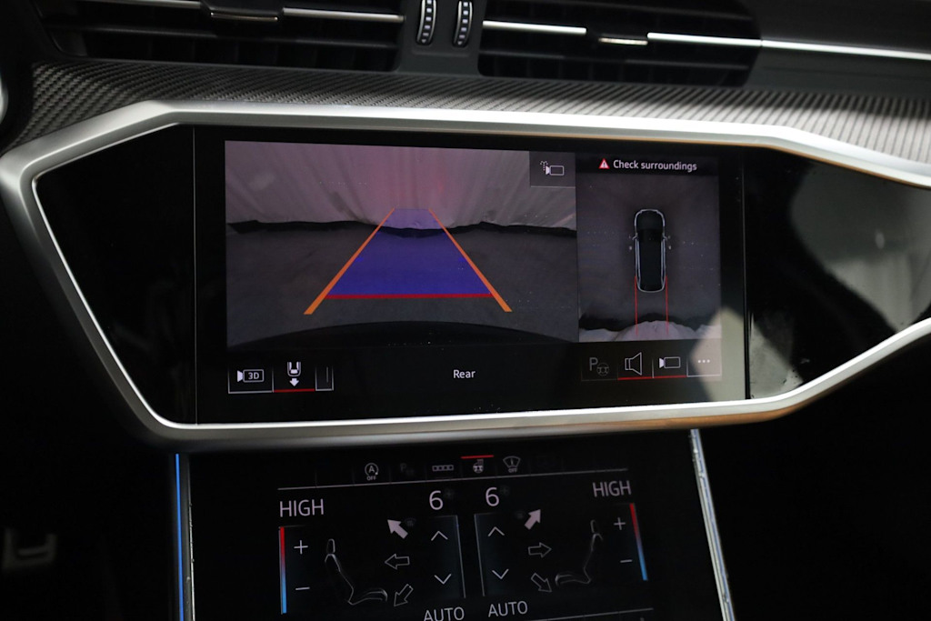 Thumbnail: 2026 Audi RS 6 - 36