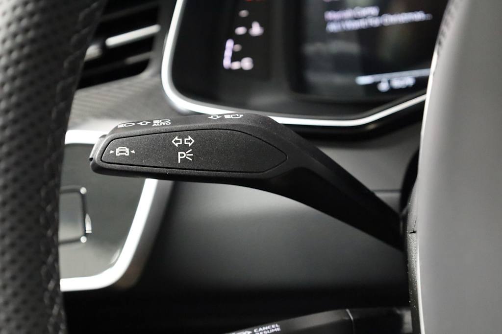 Thumbnail: 2026 Audi RS 6 - 34