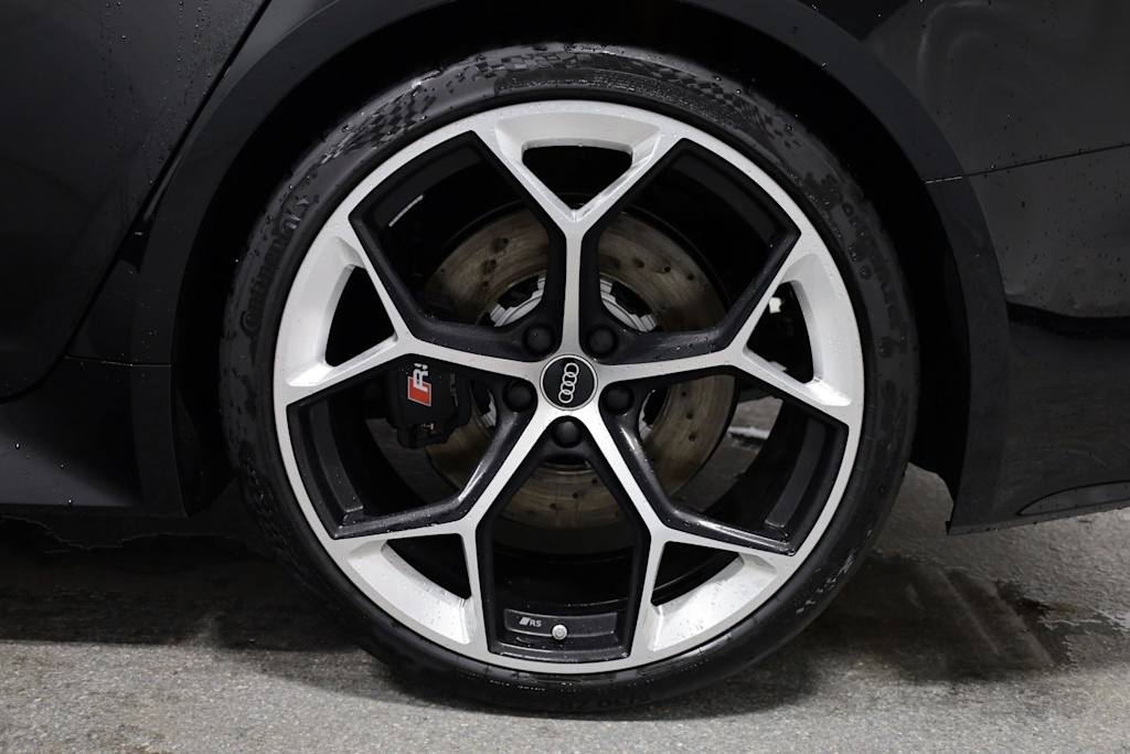 Thumbnail: 2026 Audi RS 6 - 40