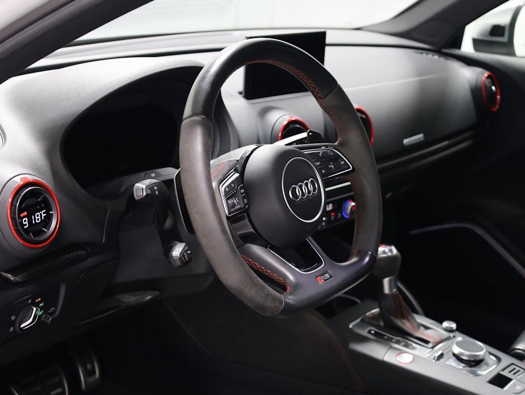 Thumbnail: 2019 Audi RS 3 - 2