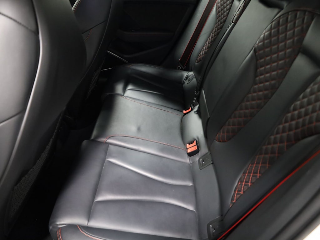 Thumbnail: 2019 Audi RS 3 - 13