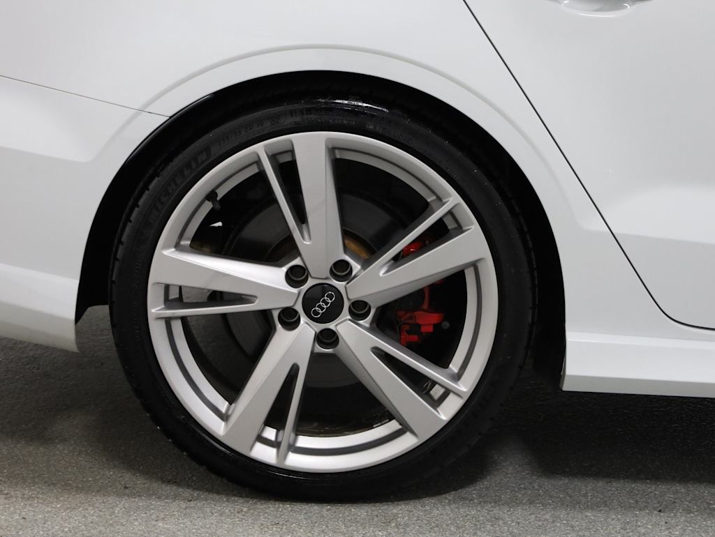 Thumbnail: 2019 Audi RS 3 - 39